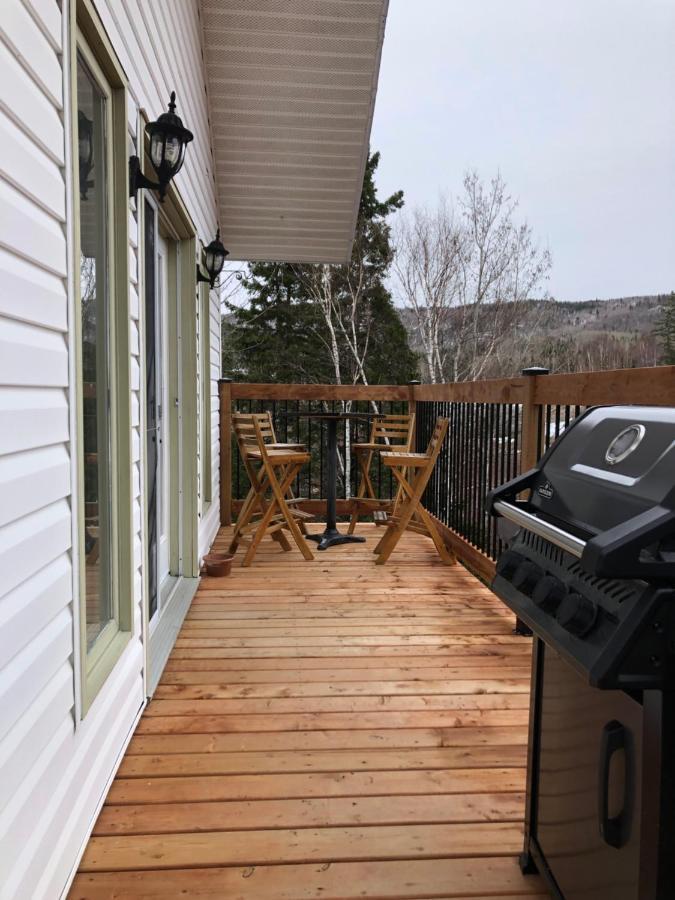 Chalets Les Chanterelles De Forillon L'Anse-au-Griffon Eksteriør billede