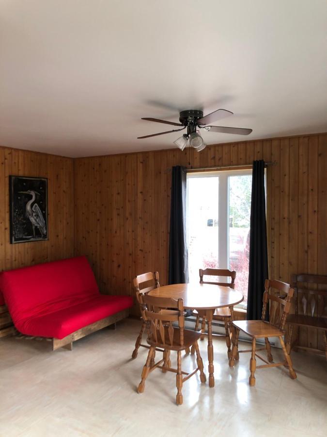 Chalets Les Chanterelles De Forillon L'Anse-au-Griffon Eksteriør billede